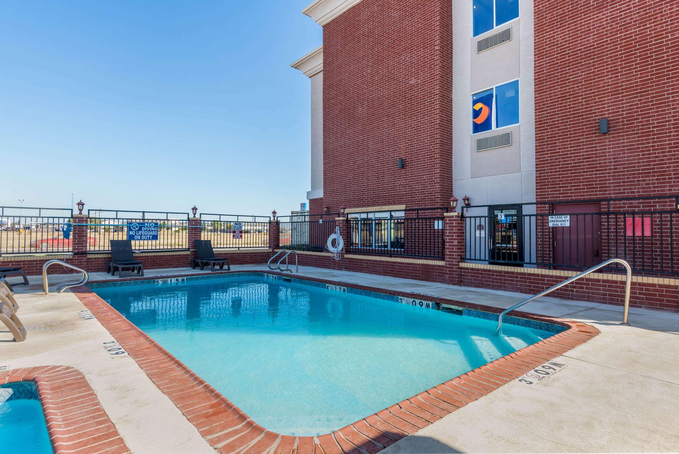Comfort Inn & Suites Big Spring Εξωτερικό φωτογραφία